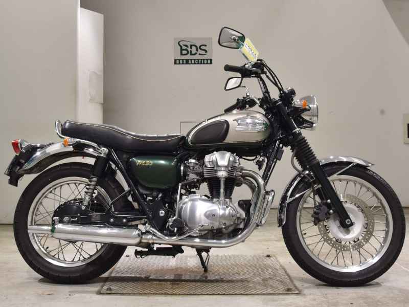 Kawasaki W650 2011