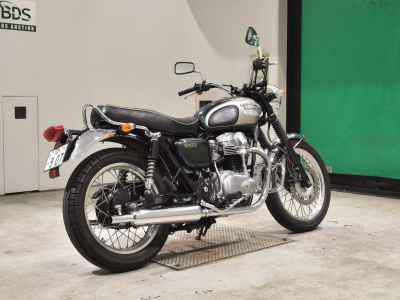 Kawasaki W650 2011
