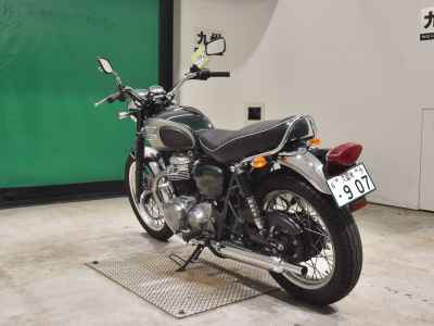 Kawasaki W650 2011