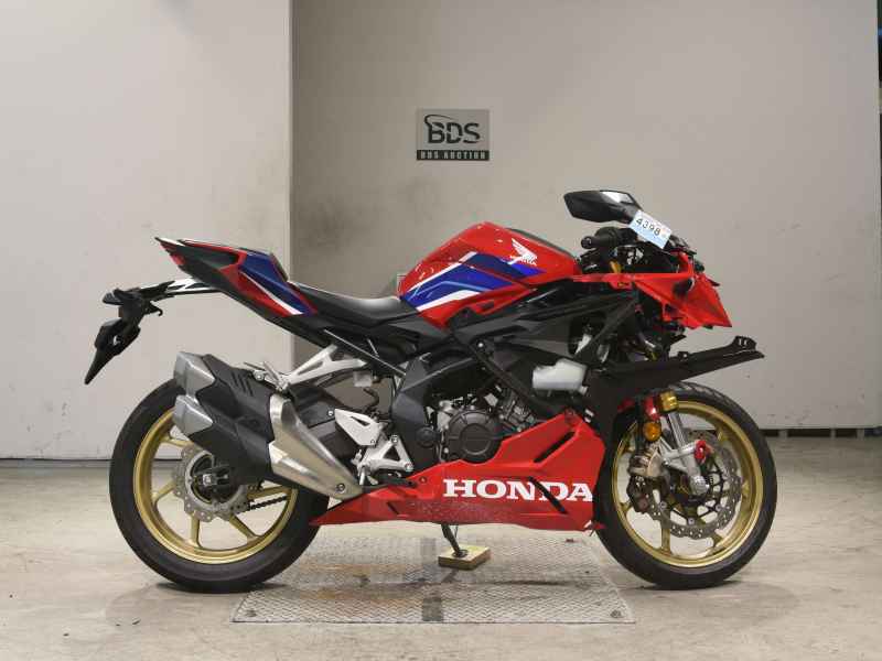 Honda CBR250RR 2023