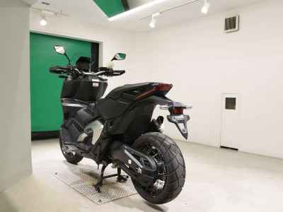 Honda X-Adv 750 2022