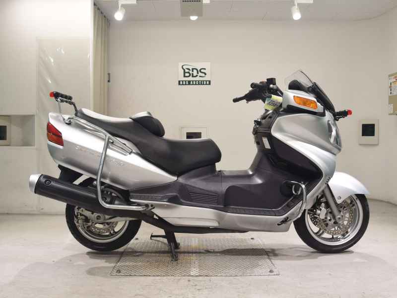 Suzuki Skywave 650