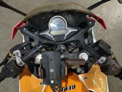 Honda CBR250R