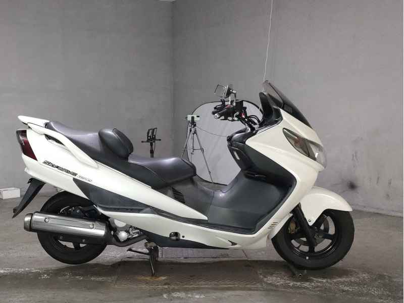 Suzuki Skywave 250S