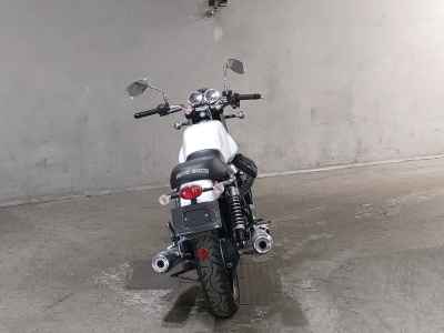 Moto Guzzi V7 Stone 2014