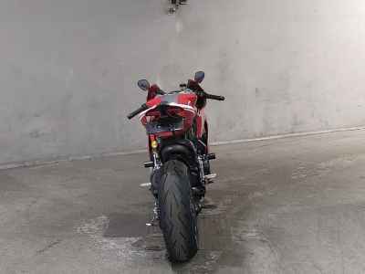 Ducati 1199 Panigale R 2015