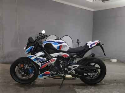 BMW M1000R 2023