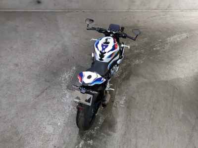 BMW M1000R 2023