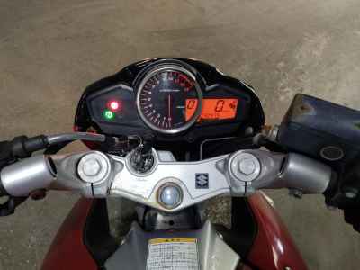 Suzuki GSR250