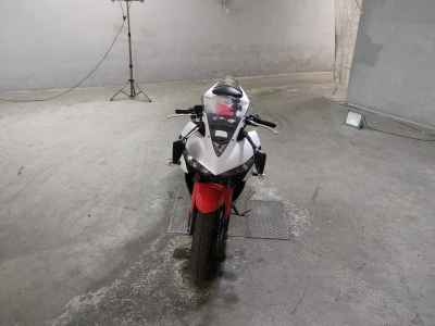 Yamaha YZF-R25 2015
