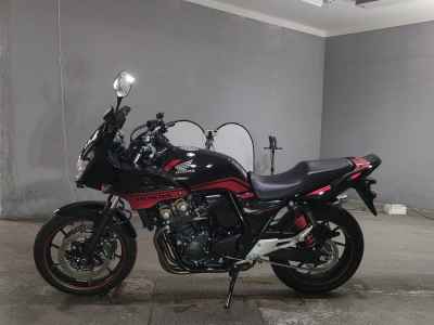 Honda CB400SFV 2016