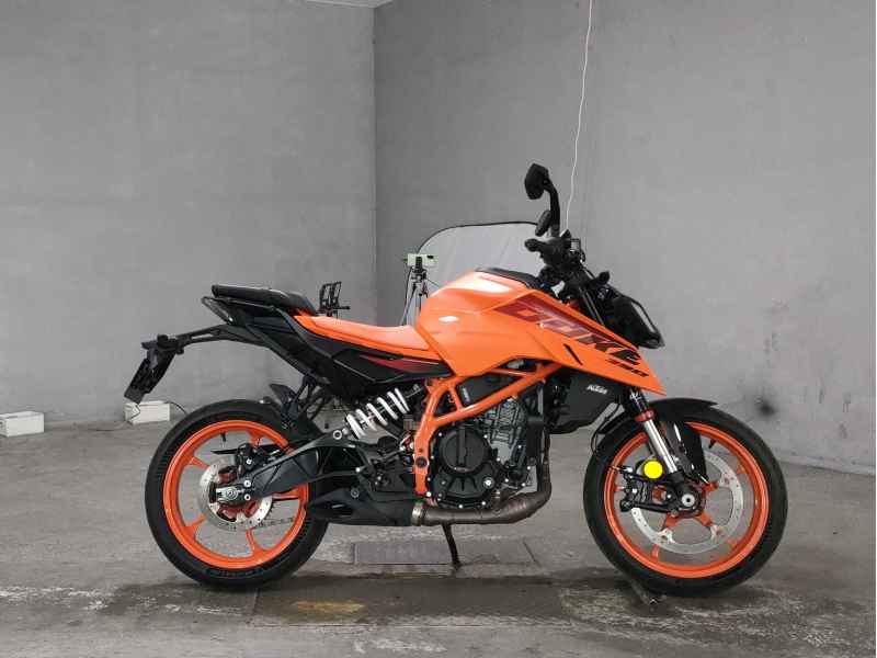 KTM 390 Duke 2024