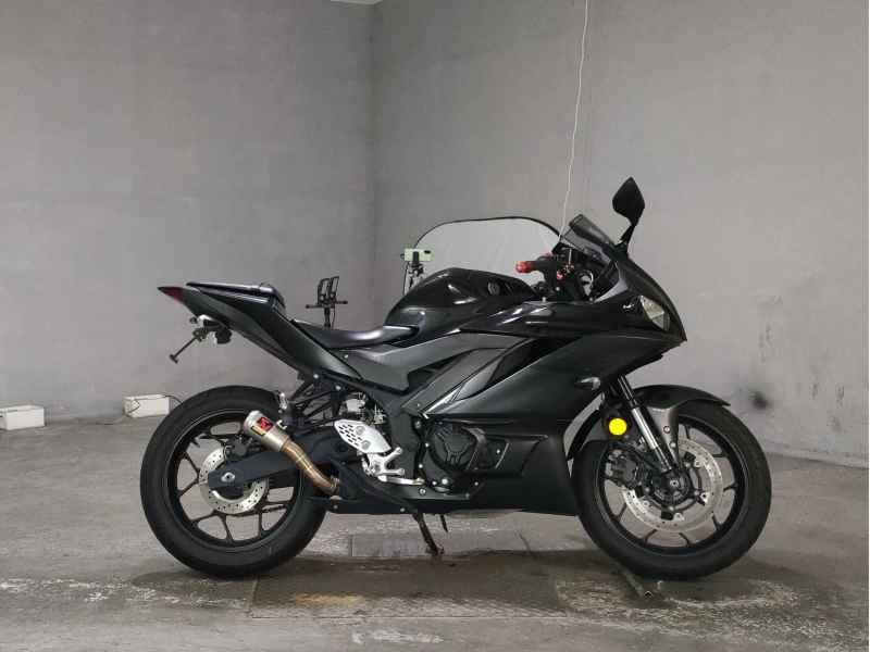Yamaha YZF-R25 2021