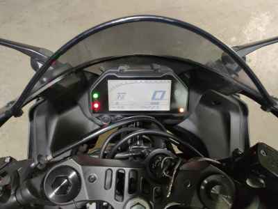 Yamaha YZF-R25 2021