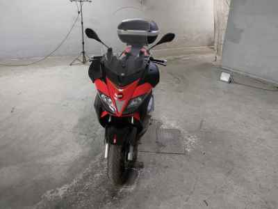 Aprilia SR Max 300