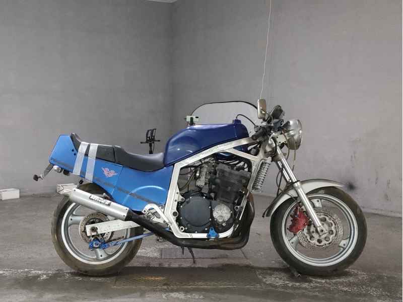Suzuki GSX-R750