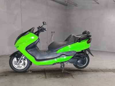 Yamaha Majesty 250