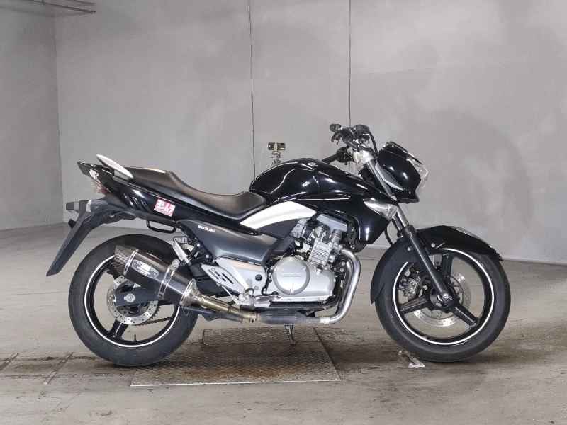 Suzuki GSR250