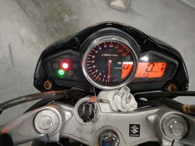 Suzuki GSR250