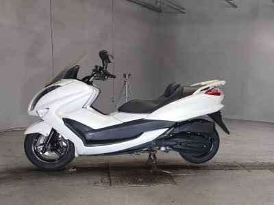 Yamaha Majesty 250