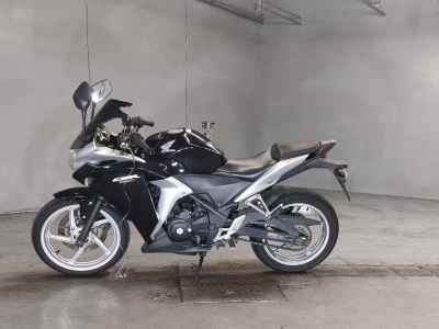 Honda CBR250R 2011