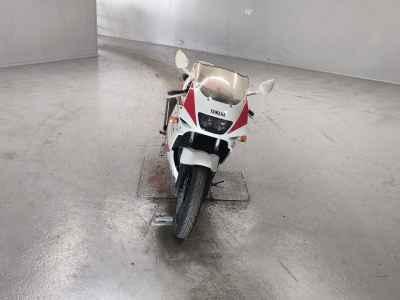 Yamaha FZR250R