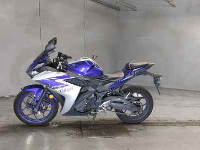 Yamaha YZF-R25 2015