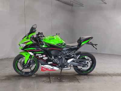 Kawasaki Ninja ZX-25R KRT 2022