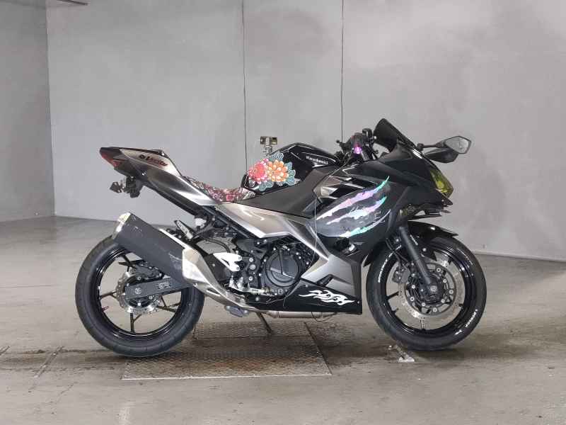 Kawasaki Ninja 400 2022
