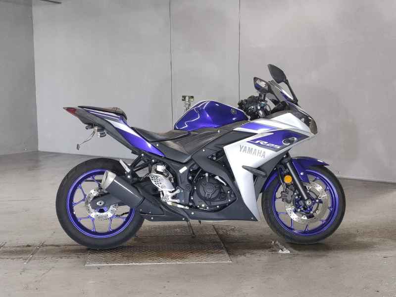Yamaha YZF-R25 2015