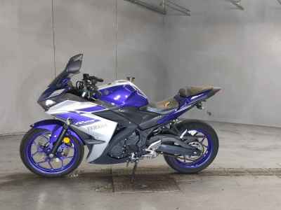Yamaha YZF-R25 2015