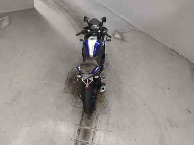 Yamaha YZF-R25 2015