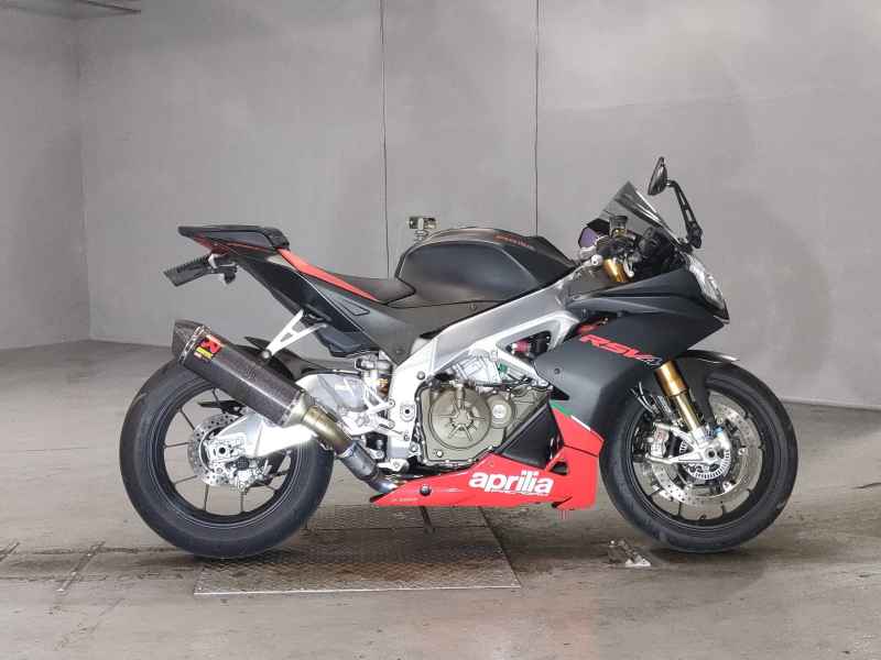 Aprilia RSV4 1000 Factory 2015