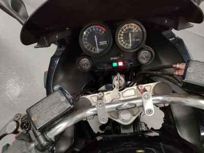 Kawasaki GPZ900R 2001
