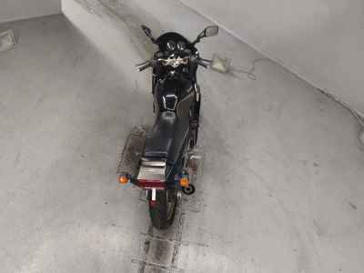 Kawasaki GPZ900R 2001