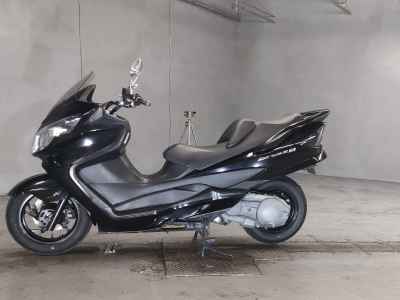 Suzuki Skywave 250S