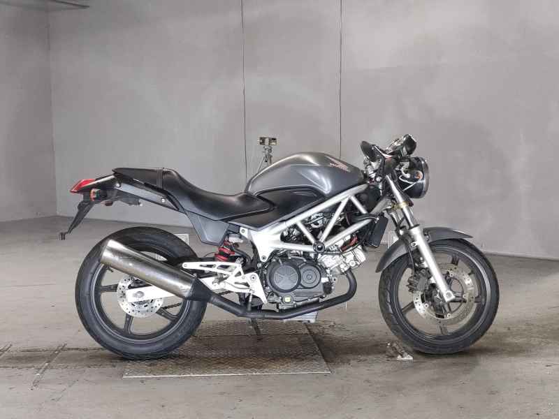 Honda VTR250 2009