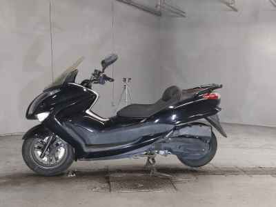 Yamaha Majesty 250