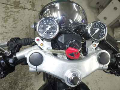 Yamaha SR400 2009