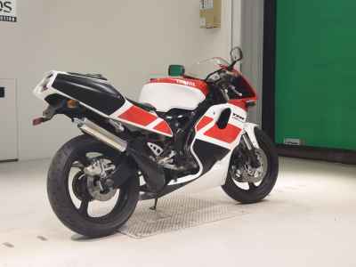 Yamaha TZR250