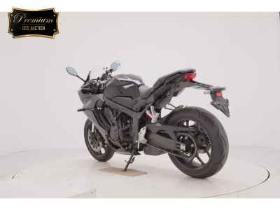 Honda CB650R 2023