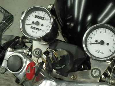 Yamaha SR400 2010