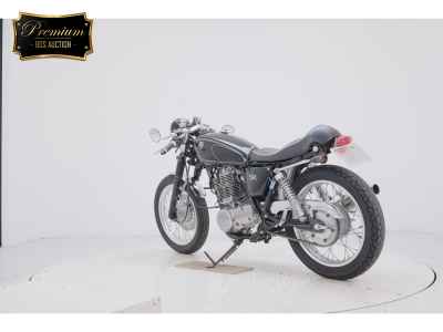 Yamaha SR400 2010