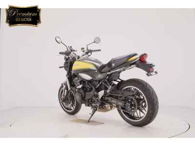 Kawasaki Z900RS 2024
