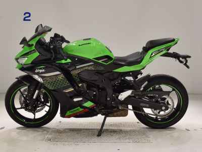 Kawasaki Ninja ZX-25R KRT 2020