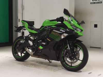 Kawasaki Ninja ZX-25R KRT 2020