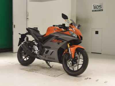 Yamaha YZF-R25 2022