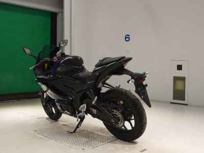 Yamaha YZF-R25 2020