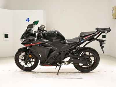 Yamaha YZF-R3 2016