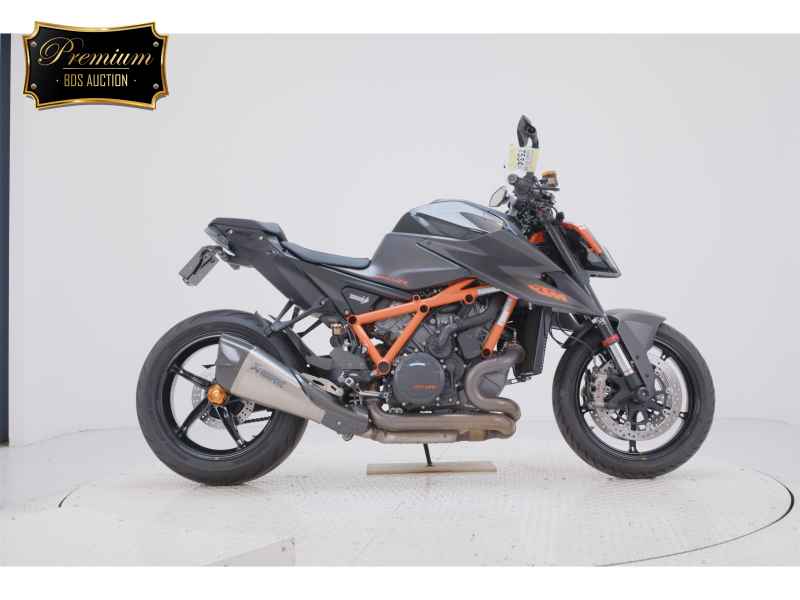 KTM 1290 Super Duke R 2020